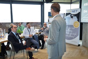 Joern Schlimm diskutierte spannende Fragestellungen, beispielsweise "Web3: Chance oder Irrweg?"