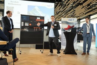 Tim-Benjamin Bohmfalk (calpana), Stefan Koppold (TRATON) und Andreas Schmitz (calpana)